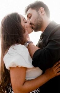 romantic kiss photo